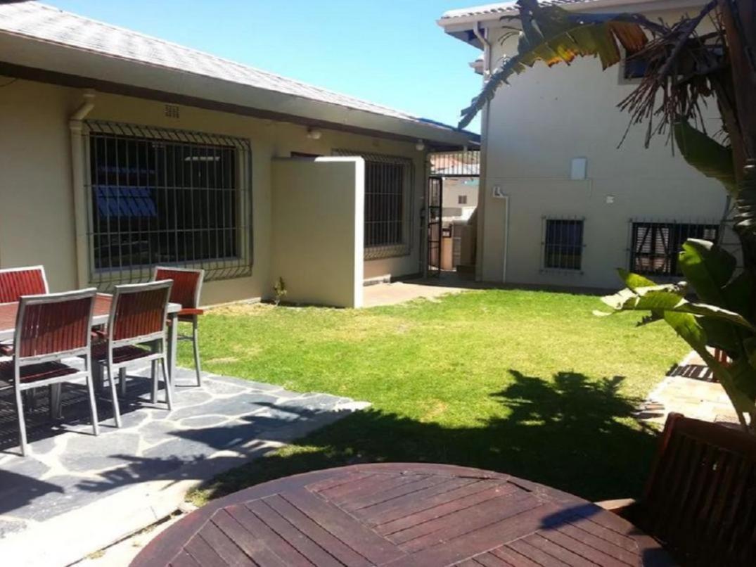 12 On Beach Guest House Saldanha Bay ภายนอก รูปภาพ