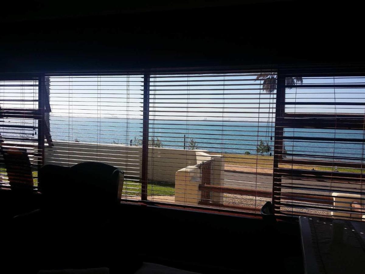 12 On Beach Guest House Saldanha Bay ภายนอก รูปภาพ