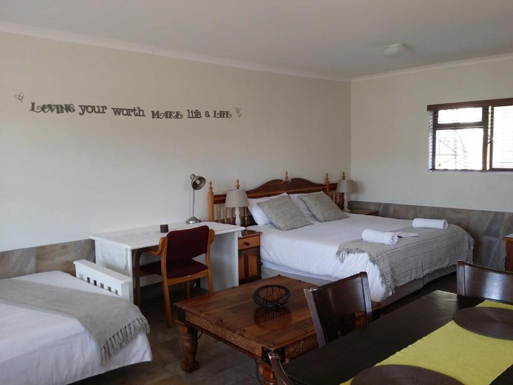 12 On Beach Guest House Saldanha Bay ภายนอก รูปภาพ