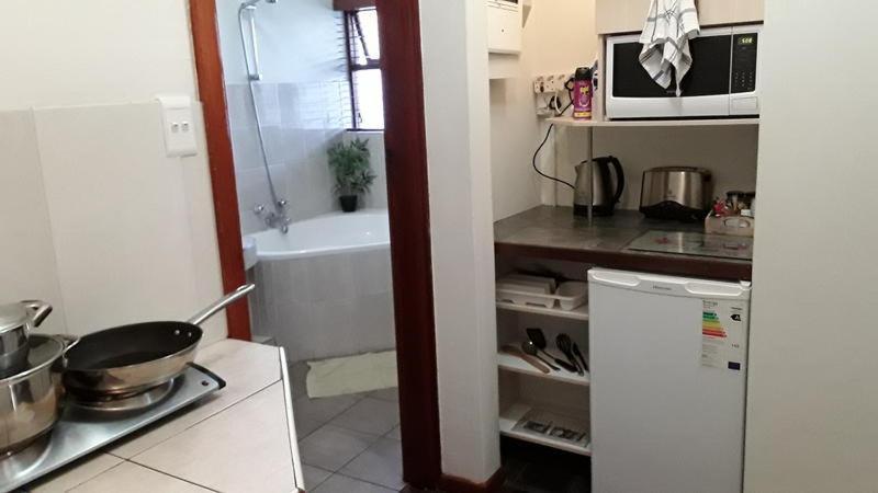 12 On Beach Guest House Saldanha Bay ภายนอก รูปภาพ