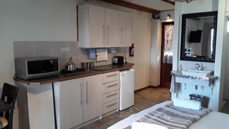 12 On Beach Guest House Saldanha Bay ภายนอก รูปภาพ